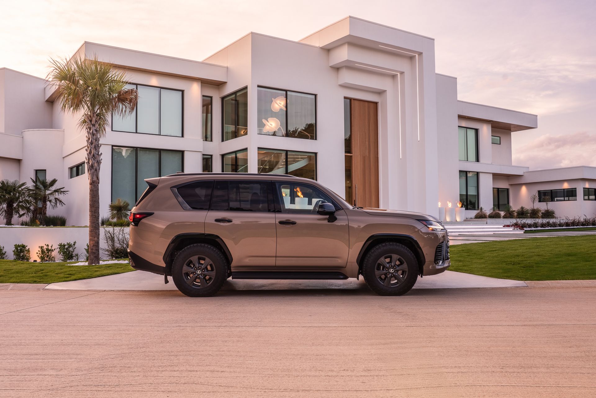 LX Luxury